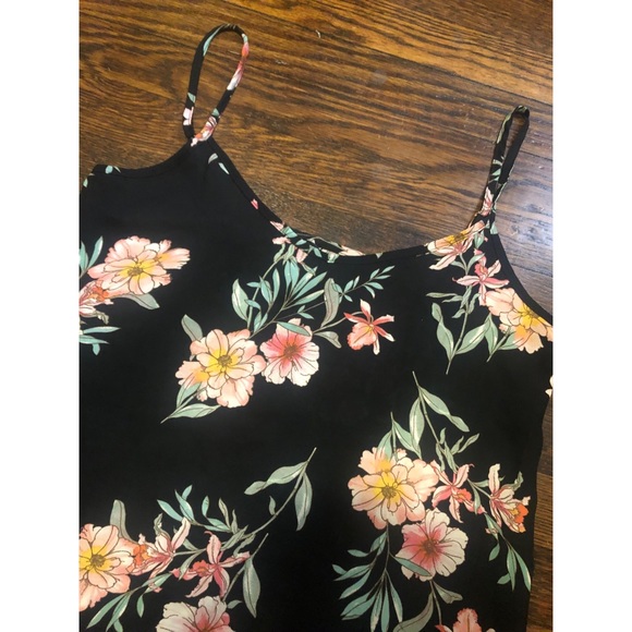 F21 Floral Tank Top - Picture 3 of 3